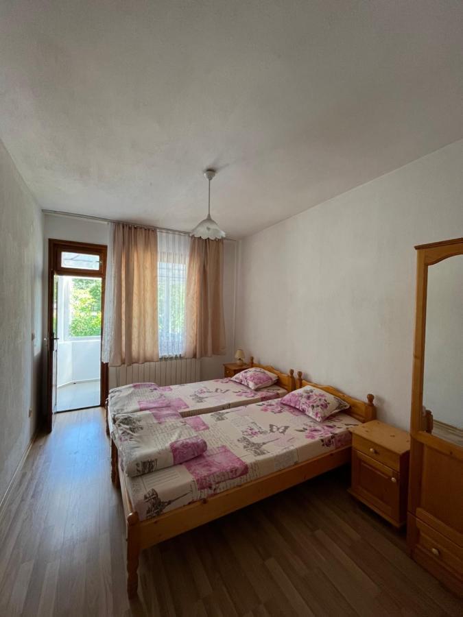 "Калоянови" Hotel ซาเรโว ภายนอก รูปภาพ